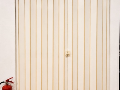 4273